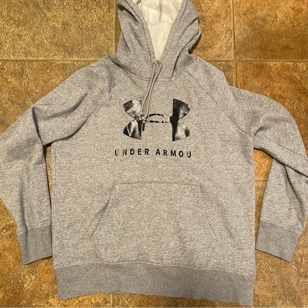 Gray Under Armour Sweatshirt